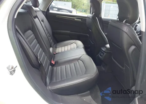 2013 Ford Fusion Se z USA, uszkodzony, nr VIN 3FA6P0HR0DR109983